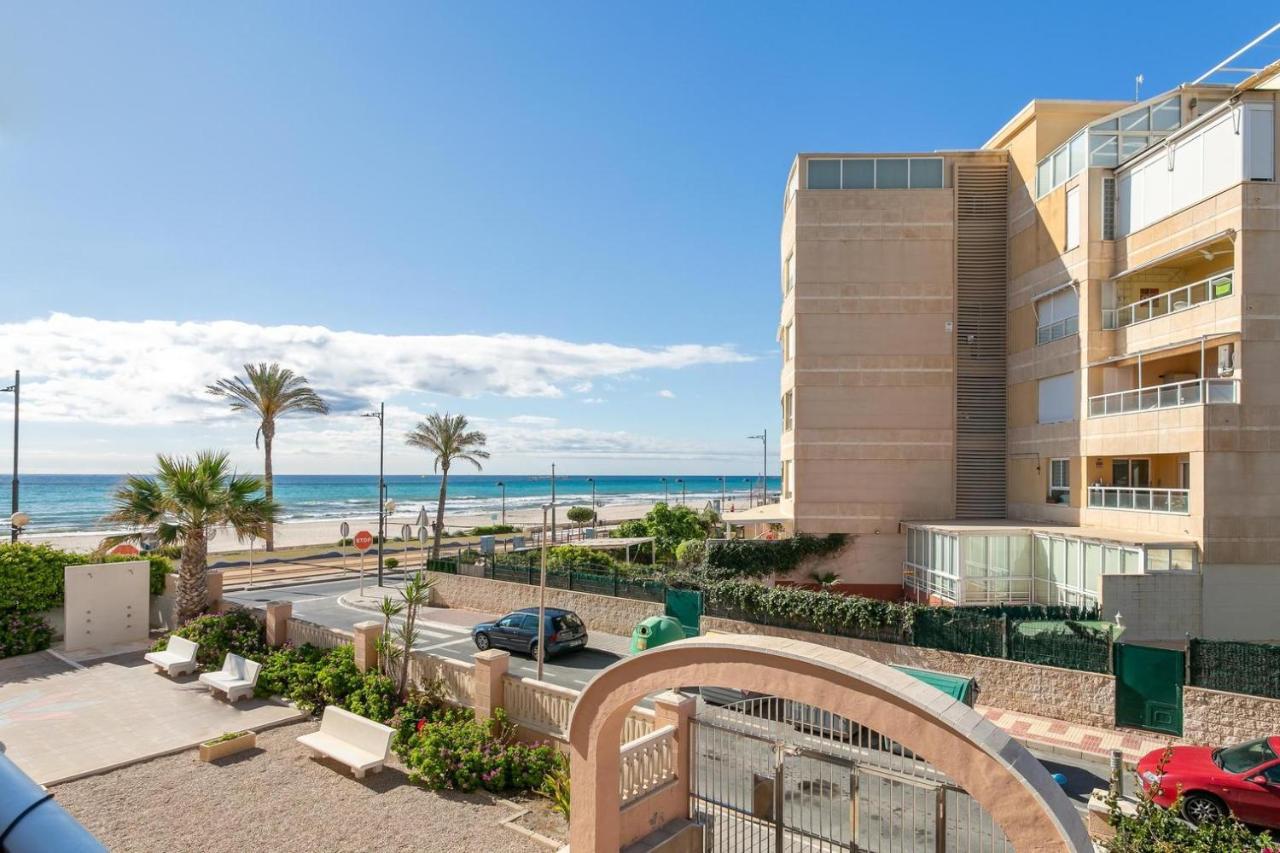 Very Nice And Modern Studio Front Of The Beach El Campello Luaran gambar